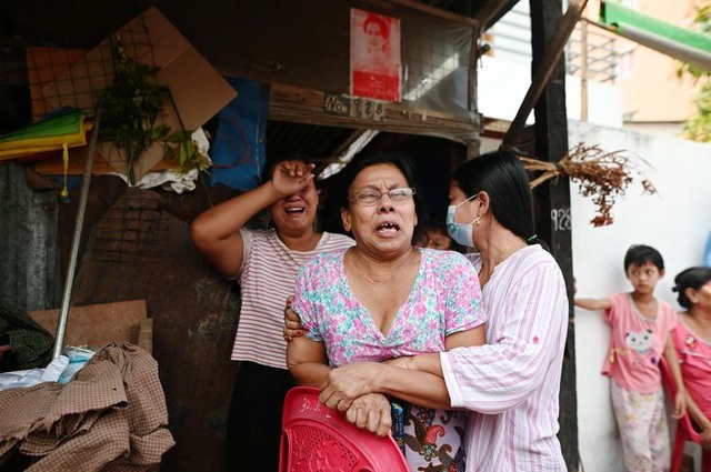 Myanmar căng như dây đàn, thêm 11 người biểu tình thiệt mạng - 1