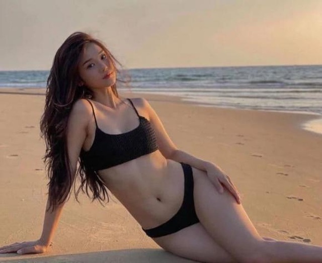 Hoàng Yến Chibi diện bikini nóng bỏng, ngày càng lột xác