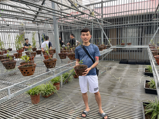 Nghệ nhân Tạ Quang Bộ và bí quyết thành công với việc trồng và chăm sóc lan - 4