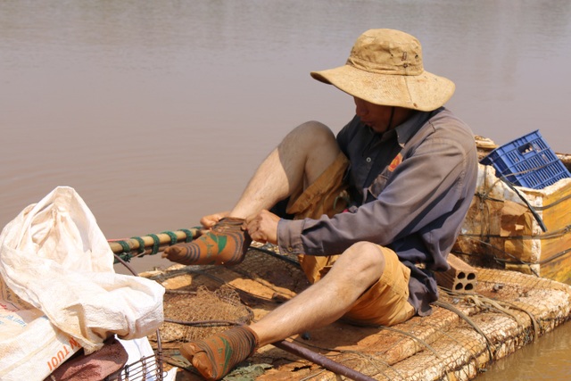 Mùa kiếm tiền của những người làm nghề đi giật lùi giữa lòng thành phố - 5 Mùa kiếm tiền của những người làm nghề đi giật lùi giữa lòng thành phố - 5