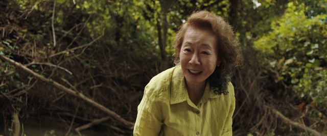 Nữ diễn viên Hàn Quốc làm nên lịch sử tại giải Oscar ở tuổi 73 - 2