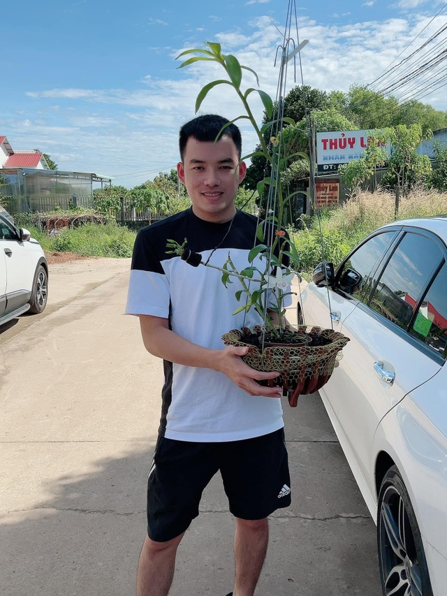Nghệ nhân Nguyễn Duy Tân chia sẻ bí quyết trồng hoa lan thành công - 1