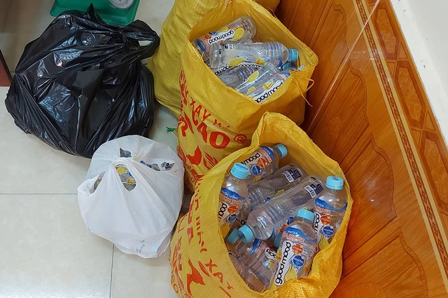 Thông tin bất ngờ vụ 9 học sinh đau bụng khi uống nước ngọt phát miễn phí - 1 Thông tin bất ngờ vụ 9 học sinh đau bụng khi uống nước ngọt phát miễn phí - 1
