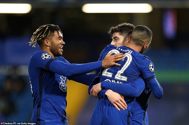 Luis Suarez thi đấu thảm họa trong ngày Atletico thua Chelsea - 11 Luis Suarez thi đấu thảm họa trong ngày Atletico thua Chelsea - 11