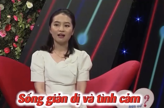 Anh thợ điện trúng tiếng sét ái tình bởi nụ cười của chị điều dưỡng viên