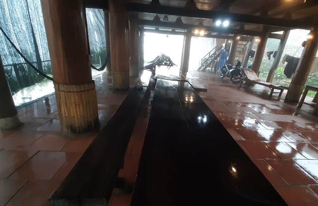 Sương mù dày đặc kéo dài, cuộc sống người dân đảo lộn hoàn toàn - 6 Sương mù dày đặc kéo dài, cuộc sống người dân đảo lộn hoàn toàn - 6