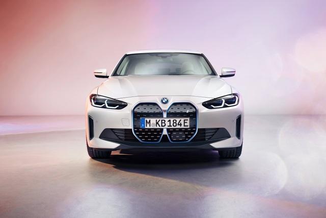 BMW i4 có công suất lên tới 523 mã lực, cạnh tranh sát sườn Tesla Model 3 - 6