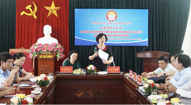 Phú Thọ tổ chức giao lưu trao đổi kinh nghiệm về công tác khuyến học - 2 Phú Thọ tổ chức giao lưu trao đổi kinh nghiệm về công tác khuyến học - 2