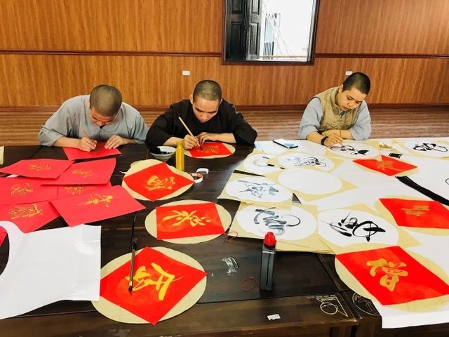 Lớp học thư pháp 0 đồng tại Chùa Long Hưng - 1 Lớp học thư pháp 0 đồng tại Chùa Long Hưng - 1