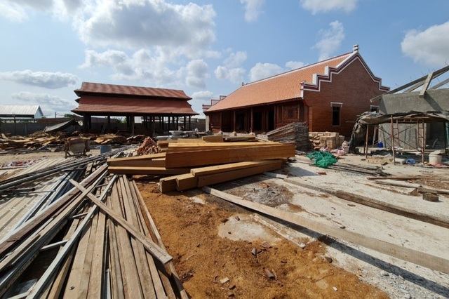 Sóc Trăng: Xử phạt đại gia xứ biển xây dựng công trình khủng không phép - 1 Sóc Trăng: Xử phạt đại gia xứ biển xây dựng công trình khủng không phép - 1
