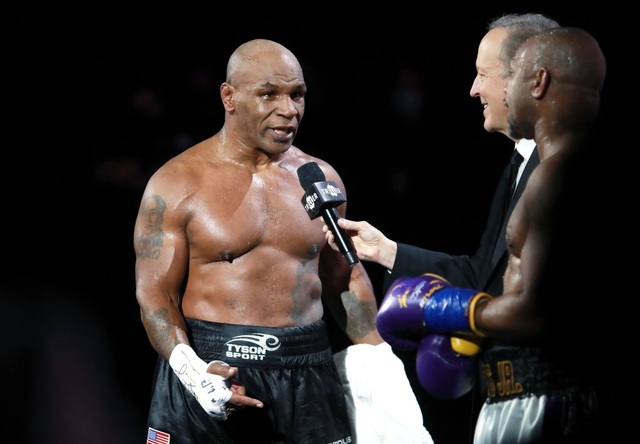 Mike Tyson nổi điên với ý tưởng tái đấu với Holyfield - 1