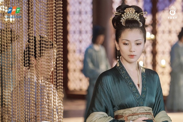 Nàng A châu Lưu Đào bị phản ứng khi vào vai thiếu nữ 15 tuổi - 4 Nàng A châu Lưu Đào bị phản ứng khi vào vai thiếu nữ 15 tuổi - 4