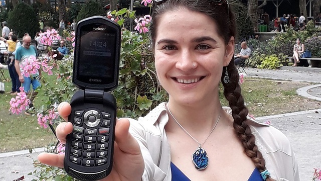 Công ty treo thưởng 2.400 USD cho ai rời xa smartphone trong 24 giờ - 2 Công ty treo thưởng 2.400 USD cho ai rời xa smartphone trong 24 giờ - 2