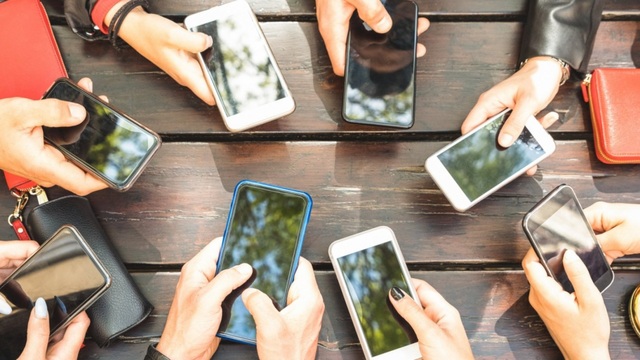 Công ty treo thưởng 2.400 USD cho ai rời xa smartphone trong 24 giờ - 1 Công ty treo thưởng 2.400 USD cho ai rời xa smartphone trong 24 giờ - 1