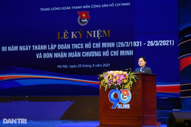 Những hình ảnh ấn tượng trong lễ kỷ niệm 90 năm thành lập Đoàn TNCS HCM - 6 Những hình ảnh ấn tượng trong lễ kỷ niệm 90 năm thành lập Đoàn TNCS HCM - 6