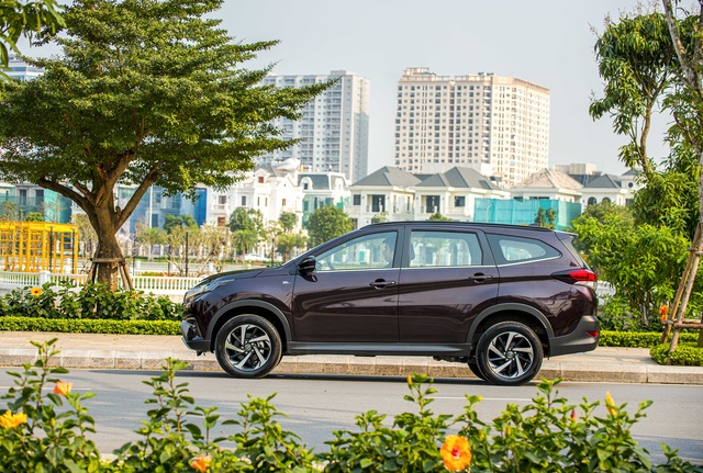 Đánh giá Toyota Rush: Xe SUV đa dụng dành cho gia đình - 1 Đánh giá Toyota Rush: Xe SUV đa dụng dành cho gia đình - 1