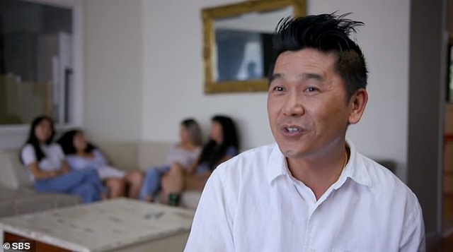Chuyện cha mẹ gốc Việt nuôi con khắc nghiệt lên sóng truyền hình