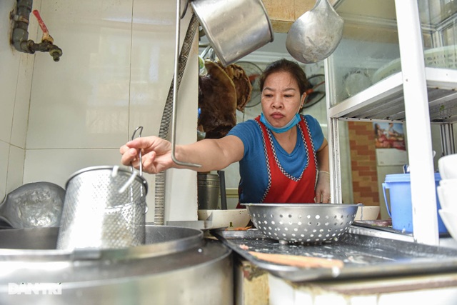 5 noodle shops attracting the most customers in Hanoi: Delicious, the name is still very poisonous - 7