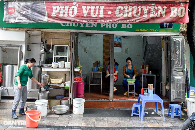 5 noodle shops attracting the most customers in Hanoi: Delicious, the name is still very poisonous - 6