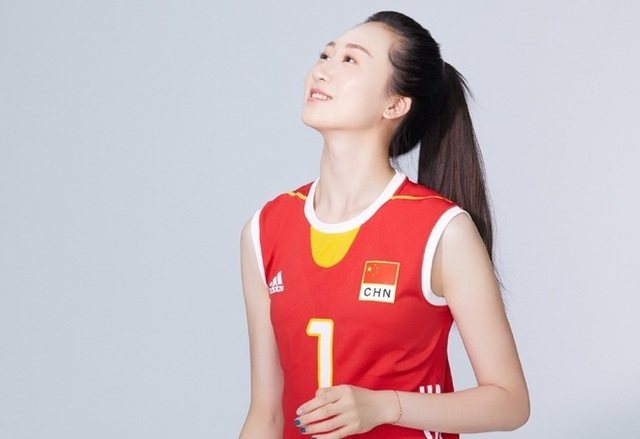 VĐV bóng chuyền xinh như thiên thần của Trung Quốc bất ngờ giải nghệ sớm - 4 VĐV bóng chuyền xinh như thiên thần của Trung Quốc bất ngờ giải nghệ sớm - 4