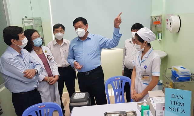 Người vượt biên chọc thủng phòng tuyến, dịch Covid-19 nguy cơ bùng phát - 3 Người vượt biên chọc thủng phòng tuyến, dịch Covid-19 nguy cơ bùng phát - 3