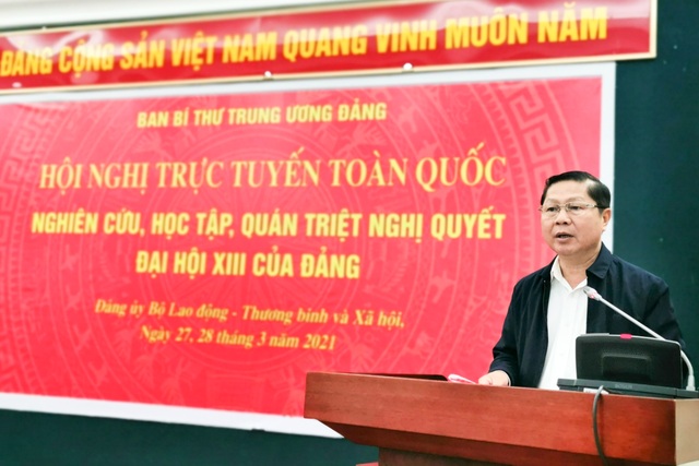 Cán bộ chủ chốt Bộ LĐ-TBXH học tập Nghị quyết Đại hội XIII của Đảng - 1 Cán bộ chủ chốt Bộ LĐ-TBXH học tập Nghị quyết Đại hội XIII của Đảng - 1