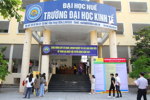 Ngày hội tuyển dụng 2021 tại Huế: Hơn 700 cơ hội việc làm chờ ứng viên - 2 Ngày hội tuyển dụng 2021 tại Huế: Hơn 700 cơ hội việc làm chờ ứng viên - 2