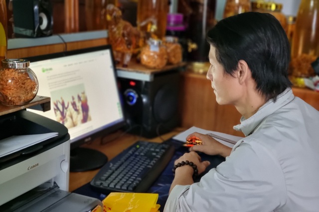 Cựu hướng dẫn viên du lịch chuyển nghề trồng nấm, thu về 400 triệu đồng/năm - 2 Cựu hướng dẫn viên du lịch chuyển nghề trồng nấm, thu về 400 triệu đồng/năm - 2