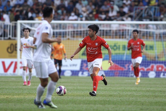 Bắt chết Lee Nguyễn, Xuân Trường sẵn sàng thay Hùng Dũng ở đội tuyển - 2 Bắt chết Lee Nguyễn, Xuân Trường sẵn sàng thay Hùng Dũng ở đội tuyển - 2