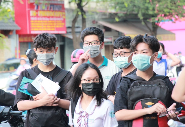 TPHCM tăng vọt số học sinh giỏi, gây ngạc nhiên - 1 TPHCM tăng vọt số học sinh giỏi, gây ngạc nhiên - 1
