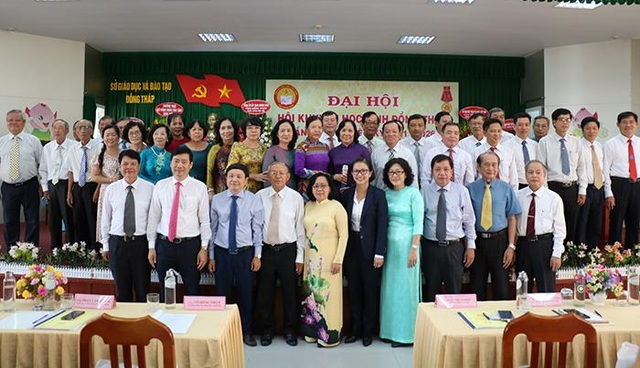 Đồng Tháp: Bà Nguyễn Thị Nhàn tái đắc cử Chủ tịch Hội Khuyến học tỉnh - 1 Đồng Tháp: Bà Nguyễn Thị Nhàn tái đắc cử Chủ tịch Hội Khuyến học tỉnh - 1