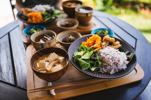 Bí mật trong những bữa ăn giúp người Nhật có tuổi thọ cao nhất thế giới - 2 Bí mật trong những bữa ăn giúp người Nhật có tuổi thọ cao nhất thế giới - 2