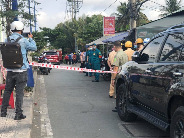 Vụ cháy 6 người chết: Hàng xóm đập cửa ầm ầm mà không được - 1 Vụ cháy 6 người chết: Hàng xóm đập cửa ầm ầm mà không được - 1