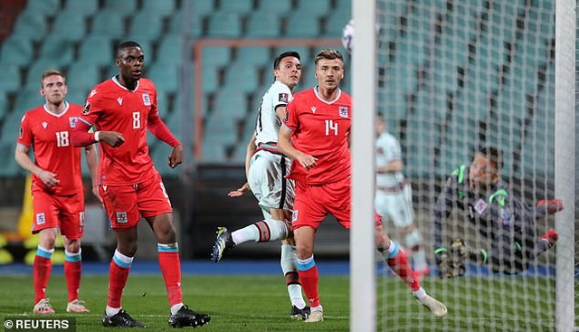 Bồ Đào Nha thăng hoa cùng C.Ronaldo, Hà Lan và Bỉ thắng hủy diệt - 6 Bồ Đào Nha thăng hoa cùng C.Ronaldo, Hà Lan và Bỉ thắng hủy diệt - 6