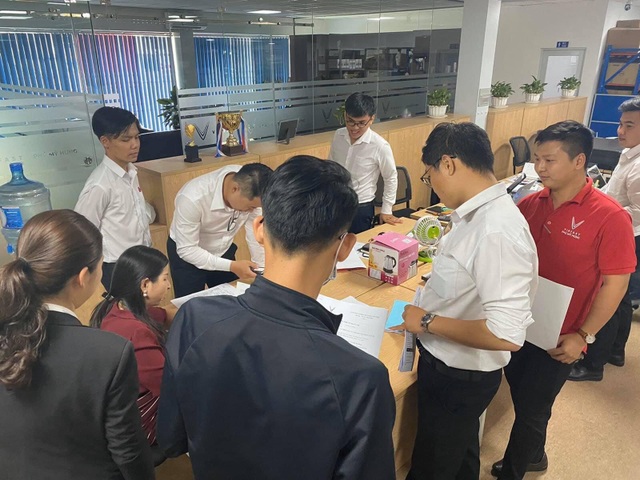Ai là người đặt mua ô tô điện VinFast VF e34 nhiều nhất đến thời điểm này? - 1 Ai là người đặt mua ô tô điện VinFast VF e34 nhiều nhất đến thời điểm này? - 1