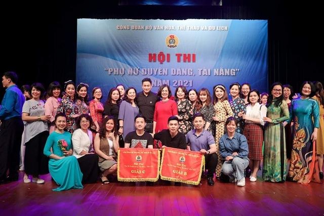 Minh Tiệp tiếp tục thành công ở vai trò đạo diễn catwalk - 6 Minh Tiệp tiếp tục thành công ở vai trò đạo diễn catwalk - 6