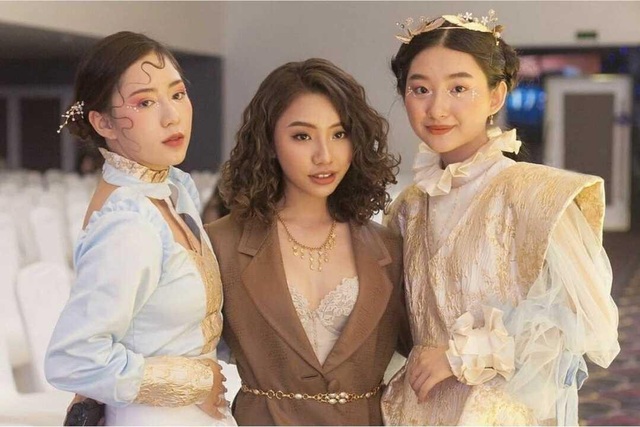 Nữ sinh xinh đẹp, học giỏi đúng chất con nhà người ta - 11 Nữ sinh xinh đẹp, học giỏi đúng chất con nhà người ta - 11