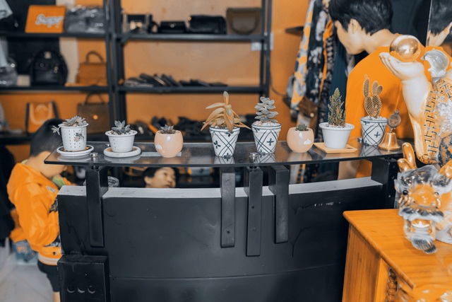 2Hand Ghiền: Thương hiệu thời trang giá rẻ được yêu thích - 1 2Hand Ghiền: Thương hiệu thời trang giá rẻ được yêu thích - 1
