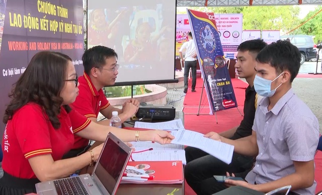 Hơn 43.000 lượt lao động Quảng Bình được tuyển chọn và giới thiệu việc làm - 1 Hơn 43.000 lượt lao động Quảng Bình được tuyển chọn và giới thiệu việc làm - 1