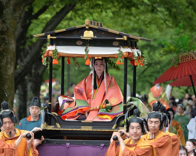Aoi Matsuri - Lễ hội hoa thục quỳ xua đuổi mọi thiên tai - 2 Aoi Matsuri - Lễ hội hoa thục quỳ xua đuổi mọi thiên tai - 2