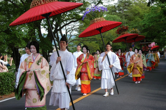 Aoi Matsuri - Lễ hội hoa thục quỳ xua đuổi mọi thiên tai - 4 Aoi Matsuri - Lễ hội hoa thục quỳ xua đuổi mọi thiên tai - 4