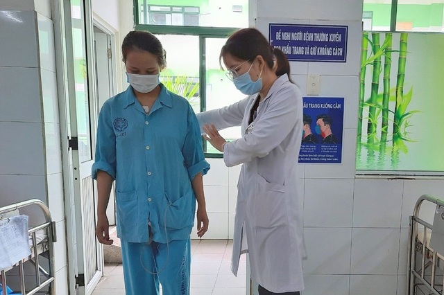 Cứu sống cô gái 25 tuổi bị đột quỵ não cấp - 2 Cứu sống cô gái 25 tuổi bị đột quỵ não cấp - 2