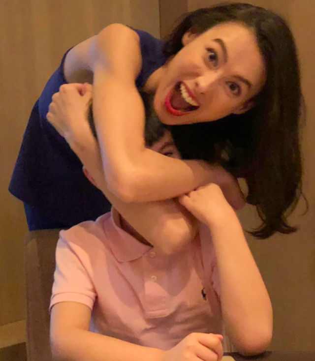 Lương Lạc Thi: Mỹ nhân sinh con cho tỷ phú mà không danh phận giờ ra sao? - 9 Lương Lạc Thi: Mỹ nhân sinh con cho tỷ phú mà không danh phận giờ ra sao? - 9