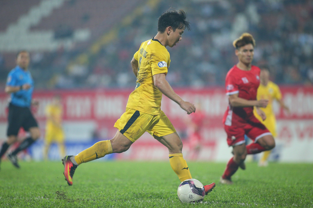 Hải Phòng 0-2 HA Gia Lai: Công Phượng im tiếng, Văn Toàn đặt dấu ấn - 3