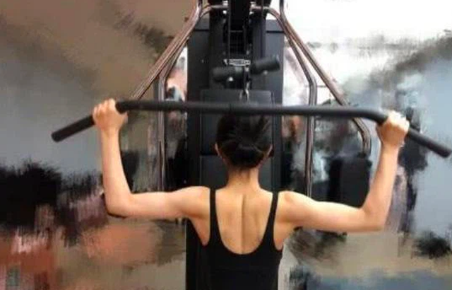 Xót xa trước thân hình chỉ còn 40kg của Triệu Lệ Dĩnh - 9 Xót xa trước thân hình chỉ còn 40kg của Triệu Lệ Dĩnh - 9