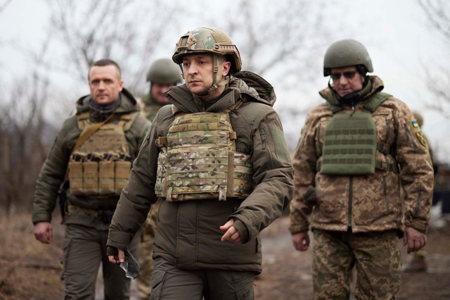 Biên giới với Nga căng thẳng, Ukraine lên kế hoạch tập trận với NATO - 1
