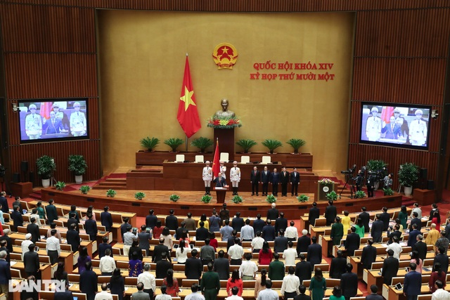 Tân Chủ tịch nước Nguyễn Xuân Phúc tuyên thệ nhậm chức - 4