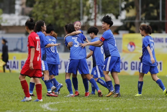 Giải BĐ Nữ Vô địch U19 Quốc gia 2021: Than KSVN vô địch sớm 1 vòng - 1 Giải BĐ Nữ Vô địch U19 Quốc gia 2021: Than KSVN vô địch sớm 1 vòng - 1