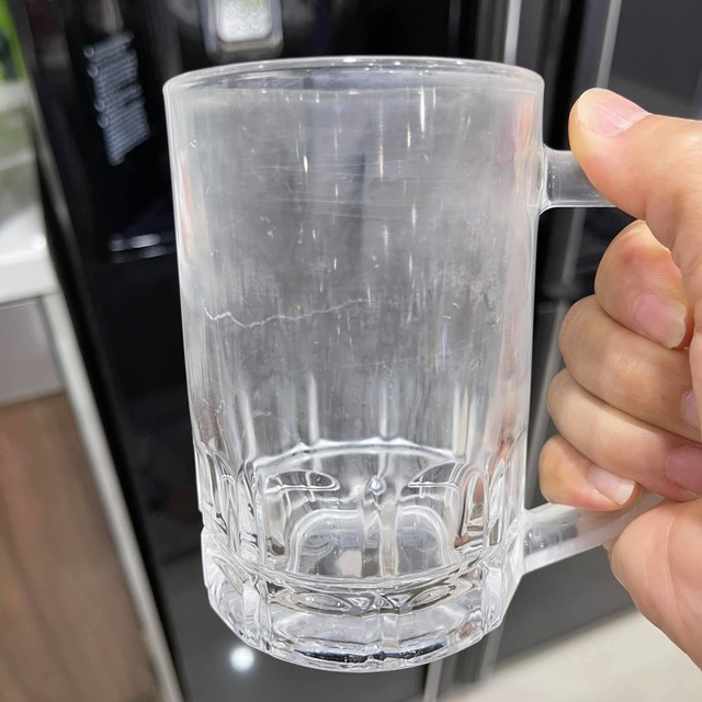 Bỏ ra bạc triệu mua máy rửa bát, người dùng ngao ngán với vệt loang bất trị - 4 Bỏ ra bạc triệu mua máy rửa bát, người dùng ngao ngán với vệt loang bất trị - 4