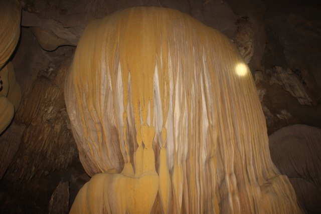 Khám phá hang động tuyệt đẹp ẩn sâu hàng chục năm giữa rừng Quảng Trị - 11